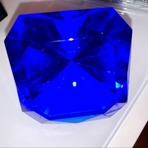 ROYAL BLUE EMERALD CUT CRYSTAL DIAMOND PAPERWEIGHT